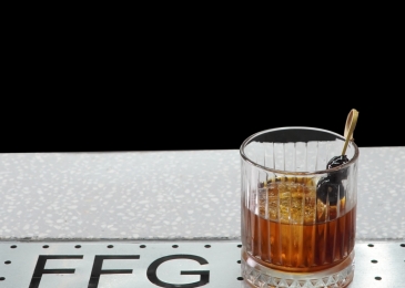 CLASSIC COCKTAIL - BLACK RUSSIAN