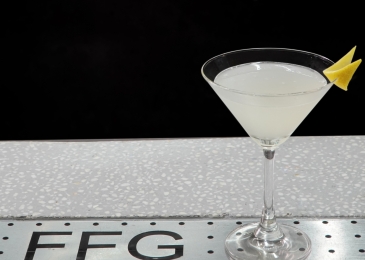 CLASSIC COCKTAIL - GIMLET