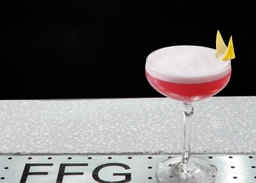 CLASSIC COCKTAIL - PINK LADY